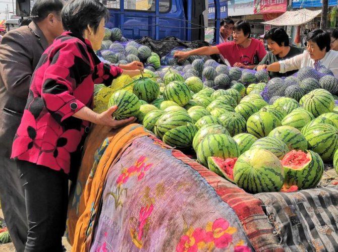 小伙独创卖西瓜的3招必杀技,一个夏季就赚了几十万!-玖儿的学习笔记