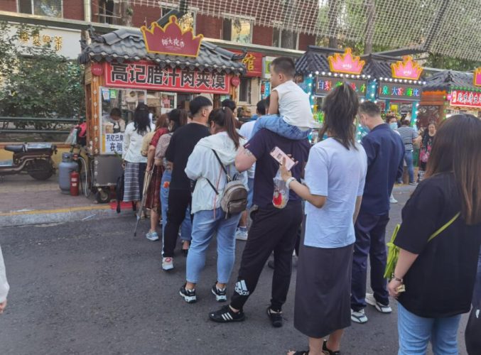 怎样从附近的肉夹馍店中脱颖而出?老板仅用3招让店里客流量排队!-玖儿的学习笔记