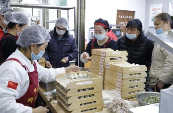 水饺利润有多高?大妈1元吃水饺,竟然能每天赚上万块!-玖儿的学习笔记