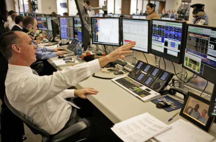 十年操盘手的心路历程:从新手到高手的转变与启示-玖儿的学习笔记